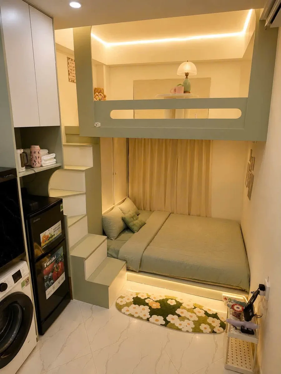 Phòng Quan Nhân 602: giường dưới gác, thảm hoa